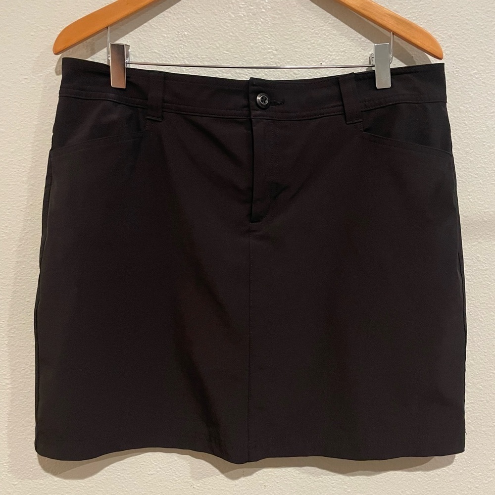 Eddie Bauer Black Skort
